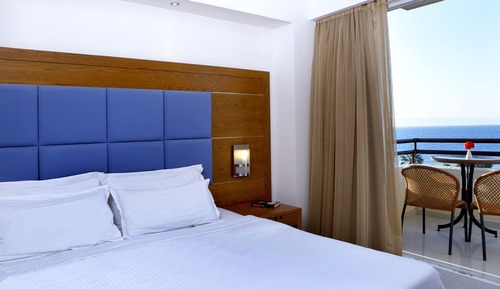 Habitación familiar, vistas al mar