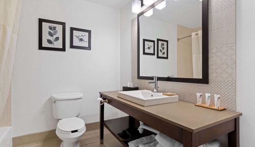 Habitación, 2 camas de matrimonio, accesible para personas con discapacidad (Pet Friendly)