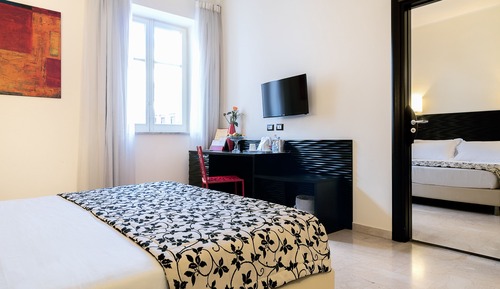 Habitación estándar con 1 cama doble o 2 individuales