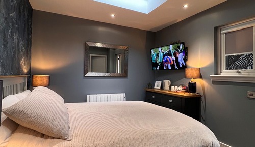 Habitación doble, baño privado (Cabin - Pet Friendly )