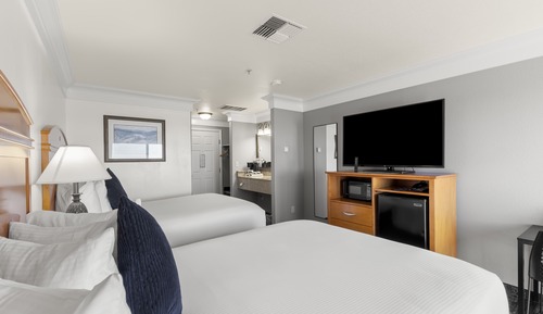 Two Queen Beds, Ocean View   