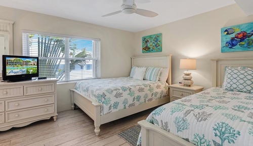 Condo 15, 2 Bedrooms, Ocean View