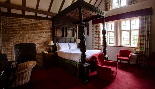 Feature Room