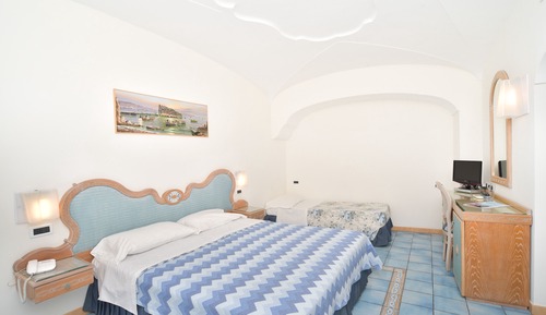 Habitación Confort, varias camas