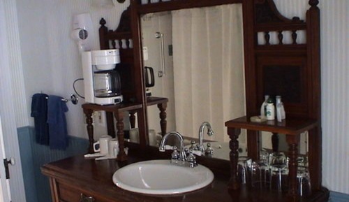 Habitación (The blue room)