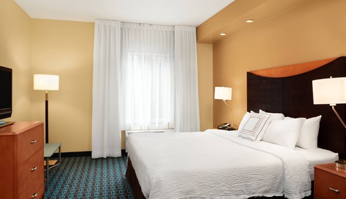 Estudio, 1 cama de matrimonio grande con sofá cama