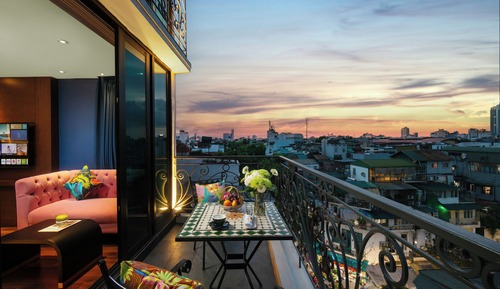 Suite, terraza (Aurora)