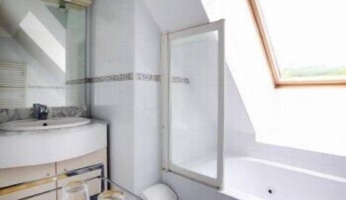 Habitación doble, en edificio anexo