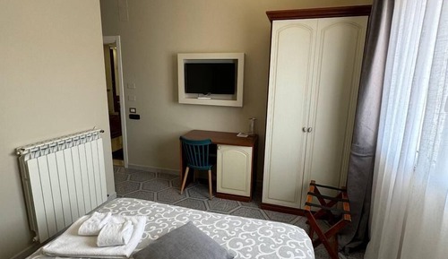 Habitación estándar con 1 cama doble o 2 individuales