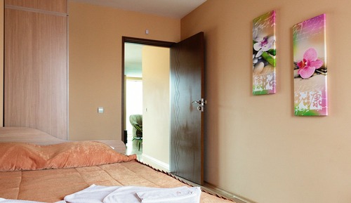 Large Apartment, 2 Bedroom  