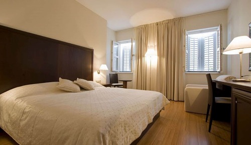 Habitación Confort doble, baño privado