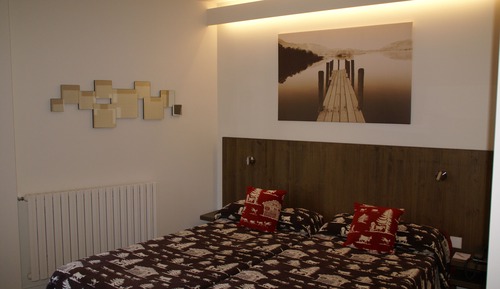 Habitación con 2 camas individuales