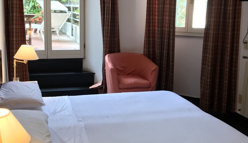 Habitación clásica con 1 cama doble o 2 individuales, 1 cama de matrimonio grande