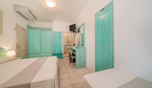 Habitación triple clásica