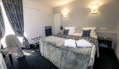 Habitación Confort con 1 cama doble o 2 individuales
