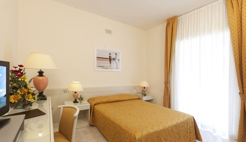 Habitación individual, vistas a la colina