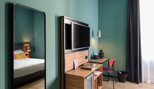 King Superior Room