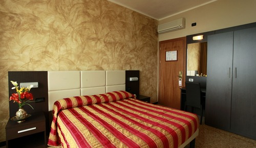 Habitación con 1 cama doble o 2 individuales