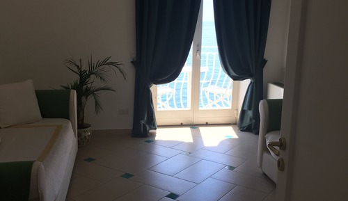 Habitación junior, 1 cama de matrimonio con sofá cama, vistas al mar