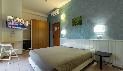 Habitación triple clásica, balcón