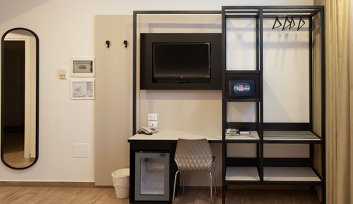 Habitación cuádruple económica, varias camas