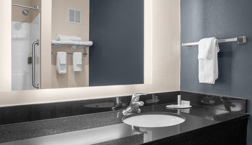 Habitación, 2 camas de matrimonio, no fumadores (Mobility/Hearing Accessible, Tub)