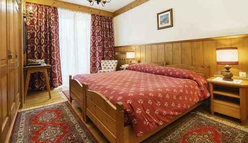 Habitación estándar doble, balcón, vistas a la montaña