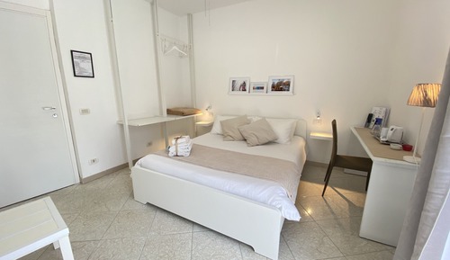 Habitación doble, balcón, vistas a la montaña