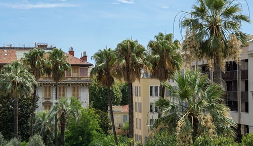 Habitación ejecutiva doble, vistas a la ciudad (DEVV)