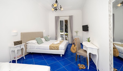 Habitación triple clásica, vistas al mar