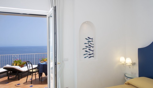 Habitación triple superior, balcón, vistas al mar