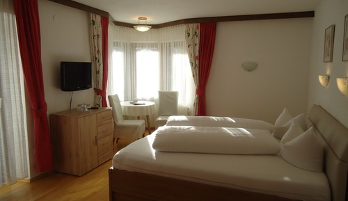 Habitación Confort doble, balcón, vistas a la montaña