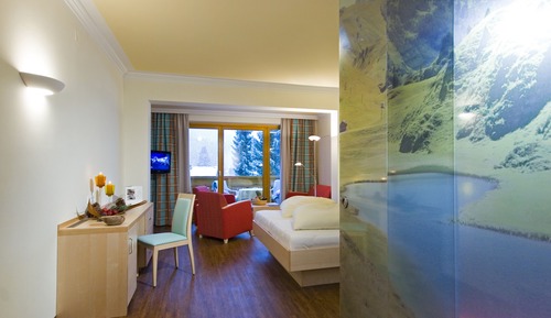 Habitación familiar, balcón, vistas al jardín