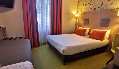 Habitación triple superior (Climatisée)