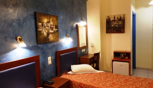 Habitación con 2 camas individuales