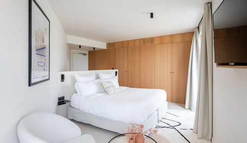 Suite junior, balcón, vistas parciales al mar