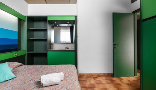 Apartamento estándar, 2 habitaciones, patio, en la zona del jardín (6 pax)