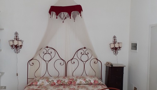 Habitación estándar con 1 cama doble o 2 individuales