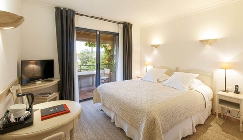 Habitación Confort doble, bañera