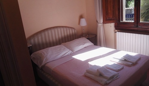 Habitación económica doble (French bed)