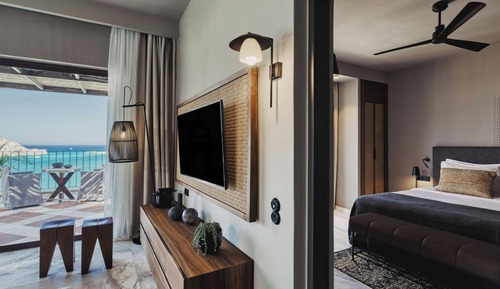 Premium 1 Bdr Suite, SV with Private Pool