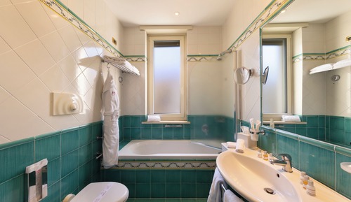 Habitación clásica doble, balcón, sin vistas