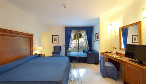 Habitación familiar, balcón