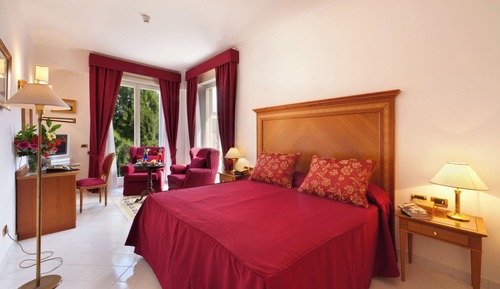 Suite junior, balcón, vistas parciales al mar