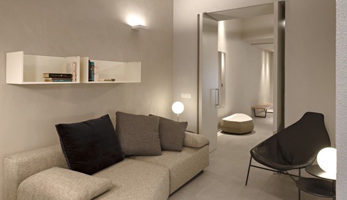 Suite, en edificio anexo (Rock, 50 meters away)