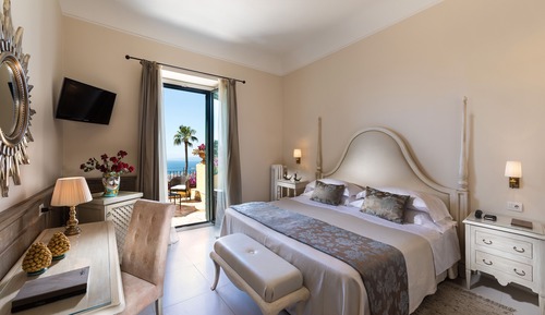 Habitación clásica, 1 cama doble o 2 individuales, balcón, mirando al mar