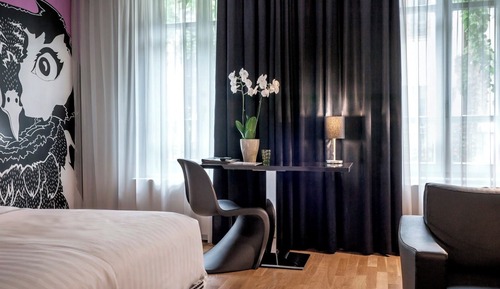 Suite estudio junior, 1 cama de matrimonio grande, no fumadores, baño privado