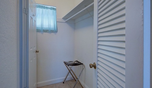 Standard (2 Full Beds)