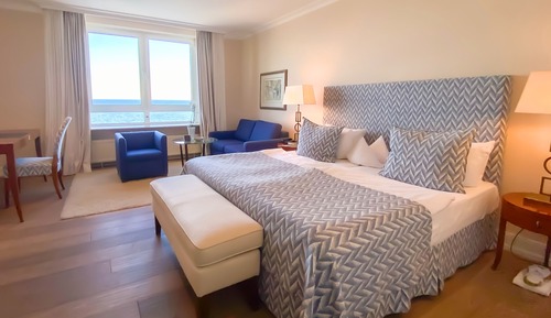 Luxus - Doppelzimmer mit Meerblick - oberste Etage