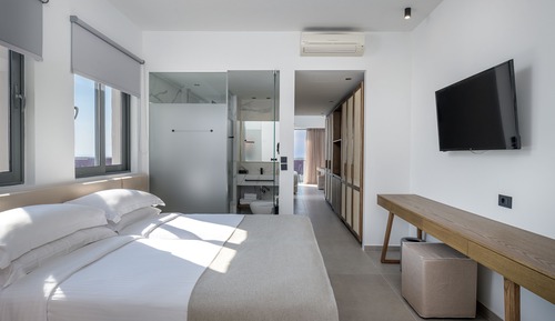 Suite familiar, 2 habitaciones, vistas parciales al mar
